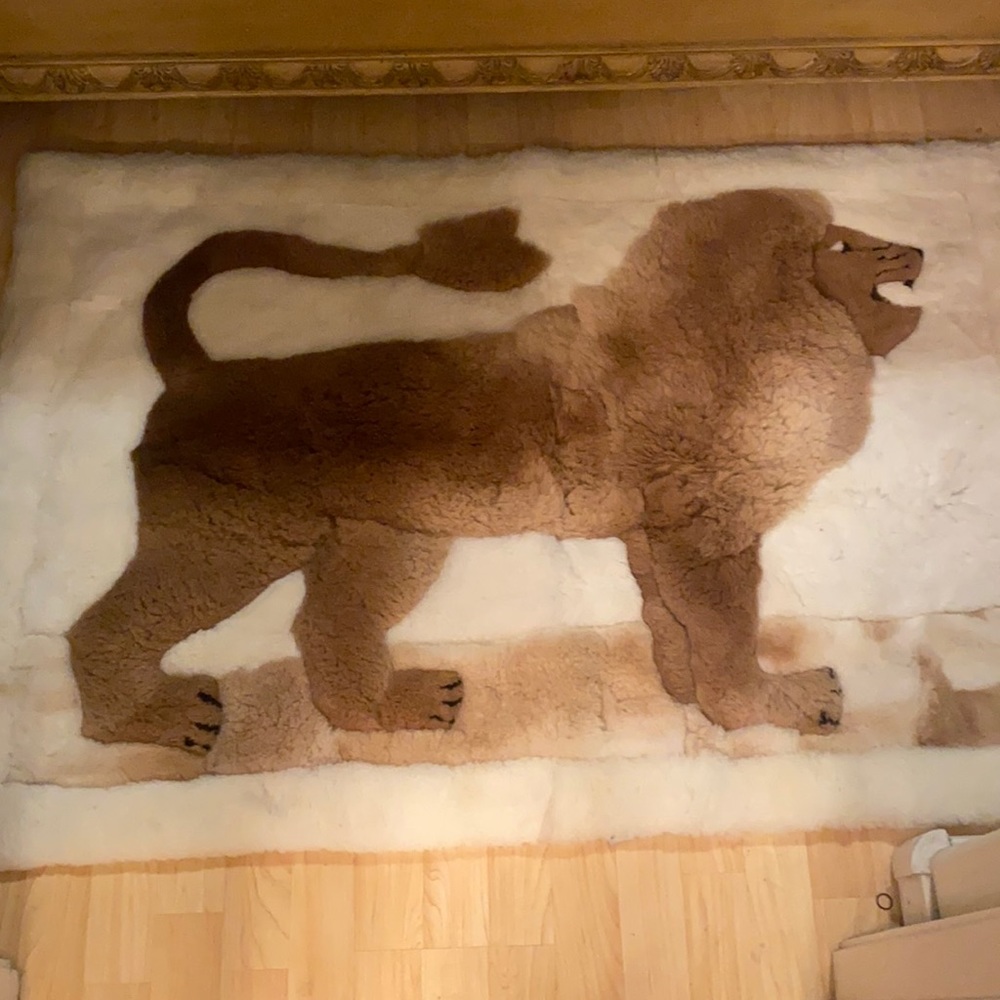 Alpaca fur rug